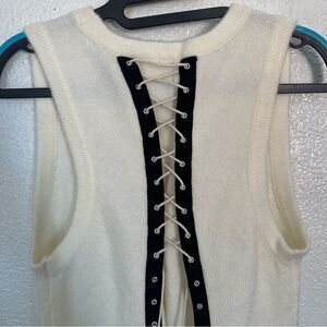 POL Ivory Lace Up Back Sweater Sleeveless Tank Top Women’s Size Small